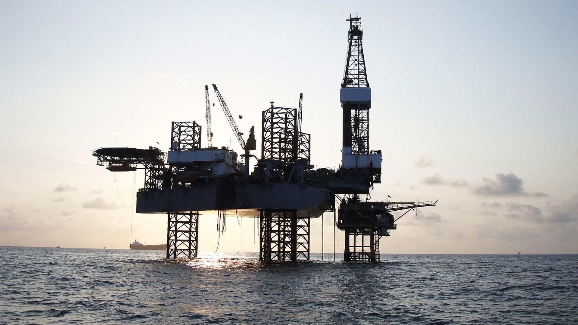oil-rig-header-2a6fdca6