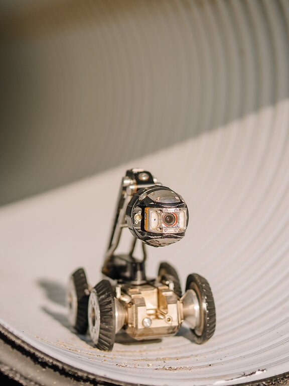 maxon - Multi-axis motion control is required for pipe inspection robots