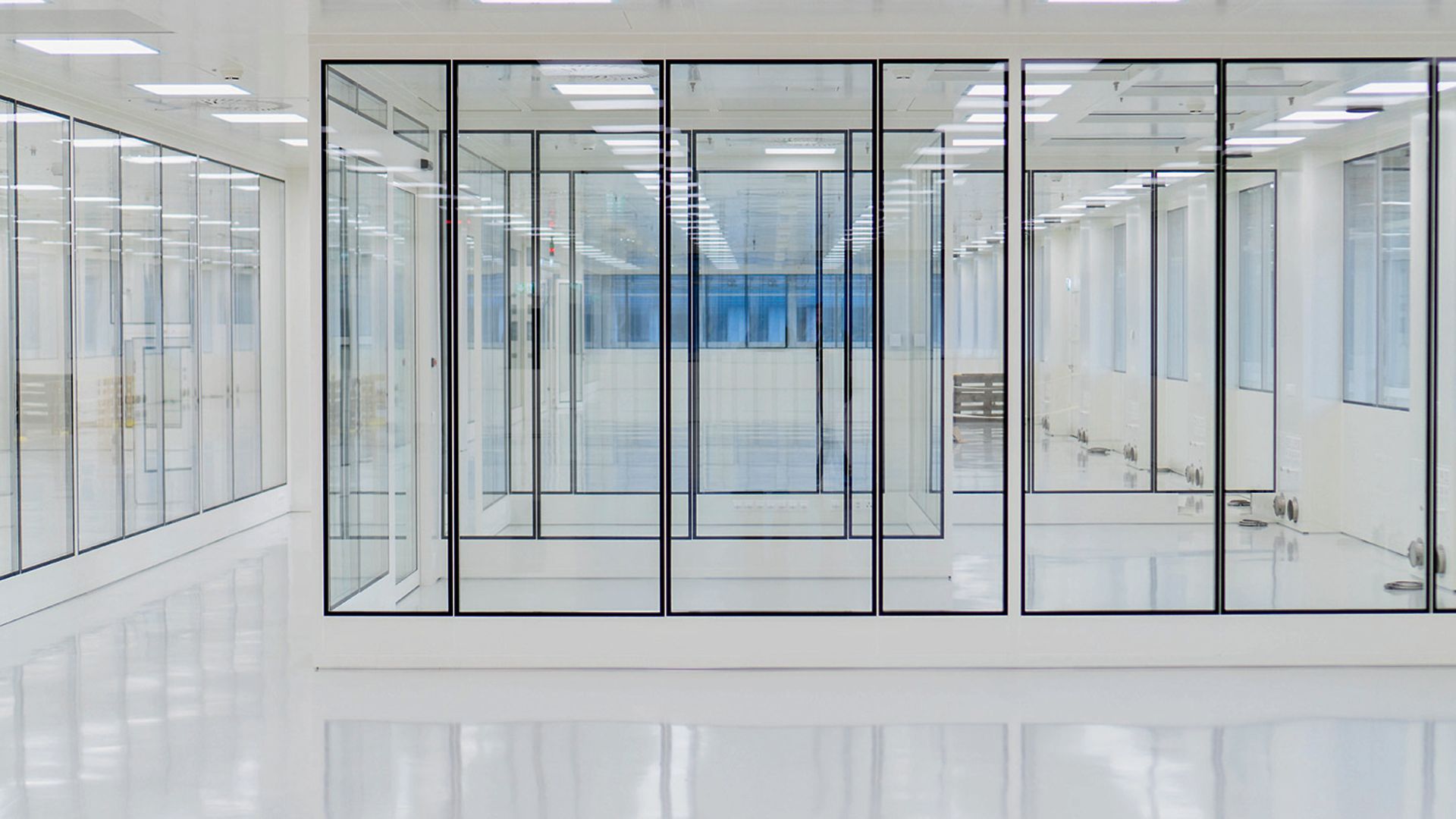 cleanroom_maxon_1