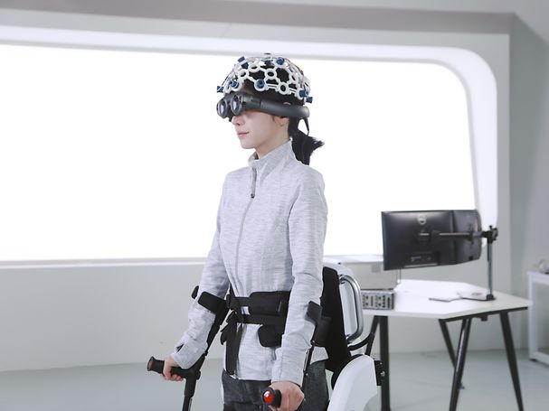 EXOPS X2 with EEG